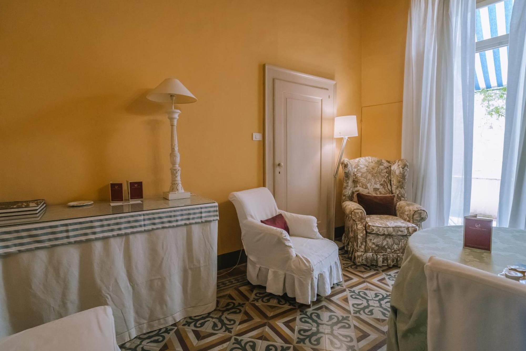 Palazzo Romani Adami Фермо Экстерьер фото